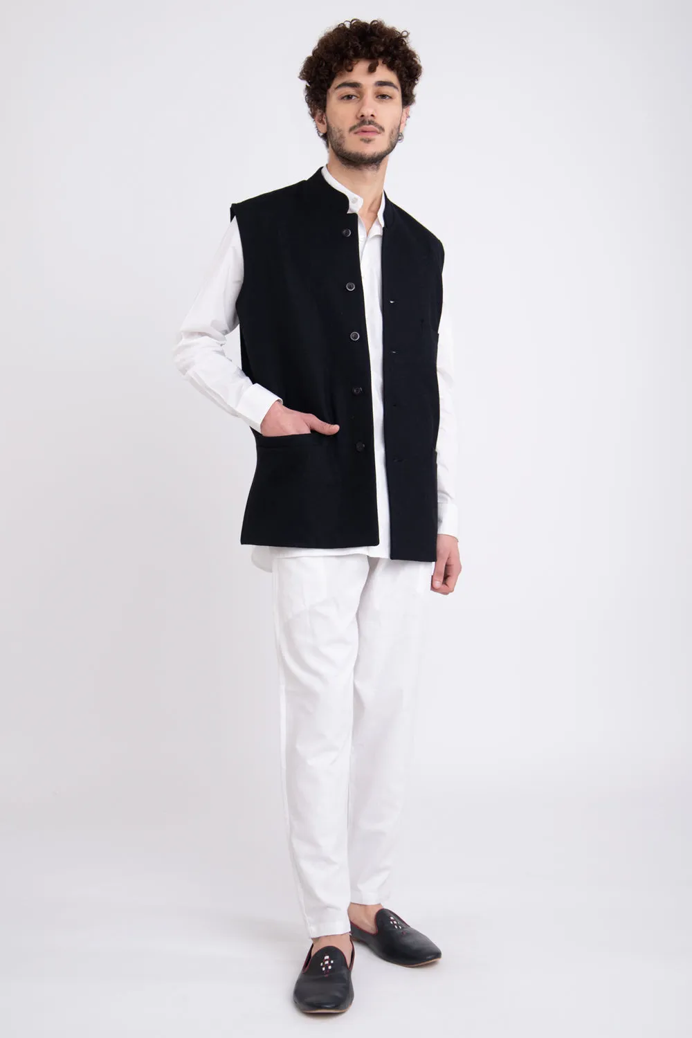 Hassan Lambswool Black Gilet