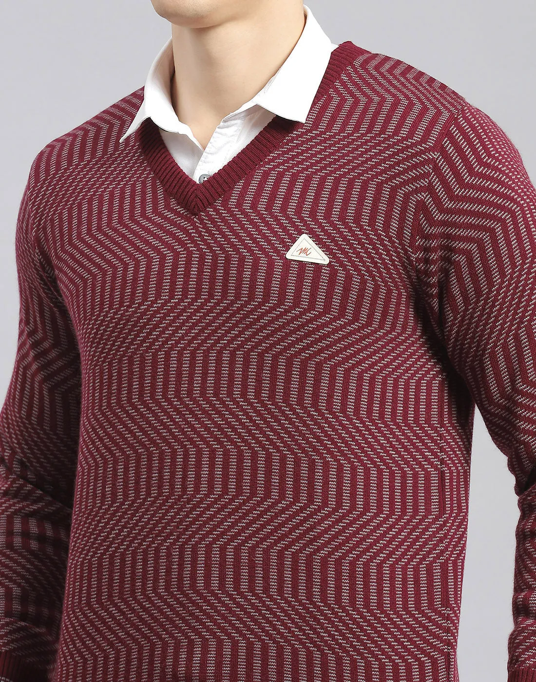 Men Maroon Self Design V Neck Full Sleeve Pullover