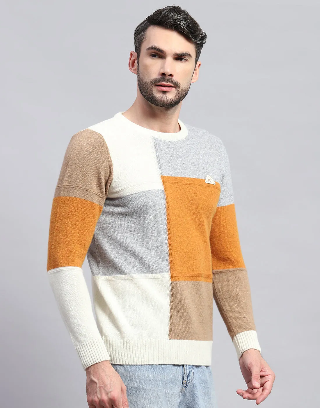 Men Off White Colourblocked Round Neck Full Sleeve Pullover