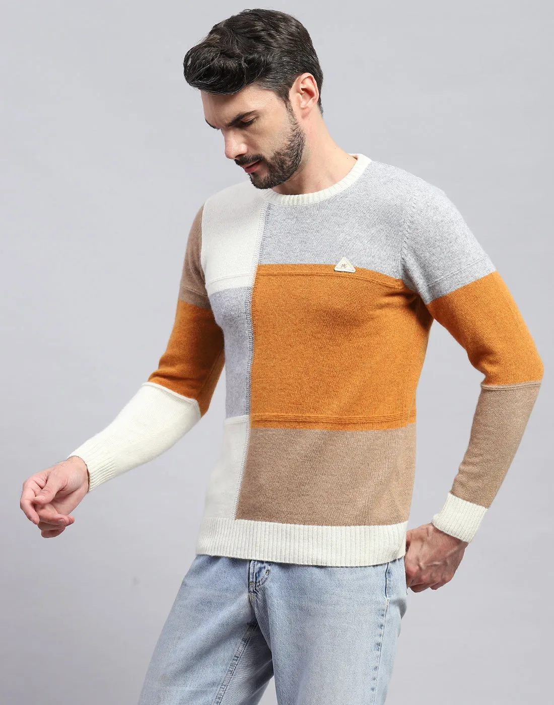 Men Off White Colourblocked Round Neck Full Sleeve Pullover