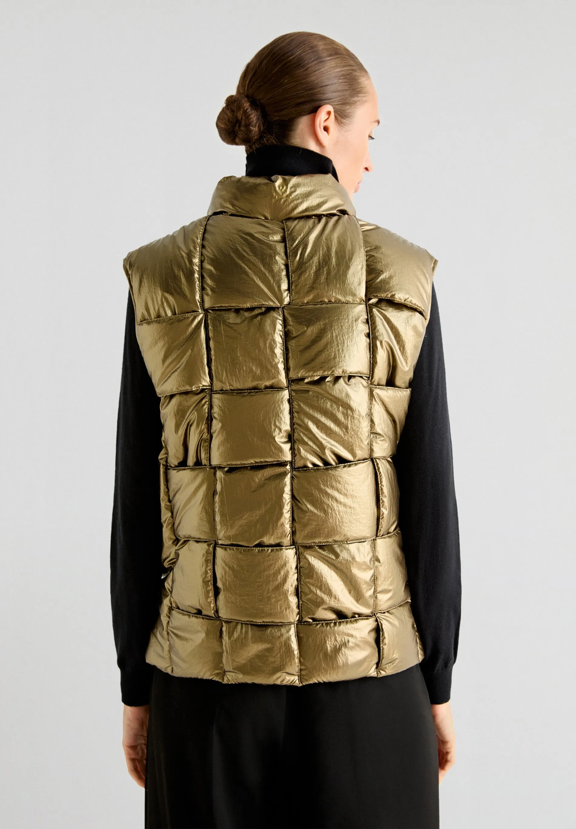 METALLIC PUFFER GILET