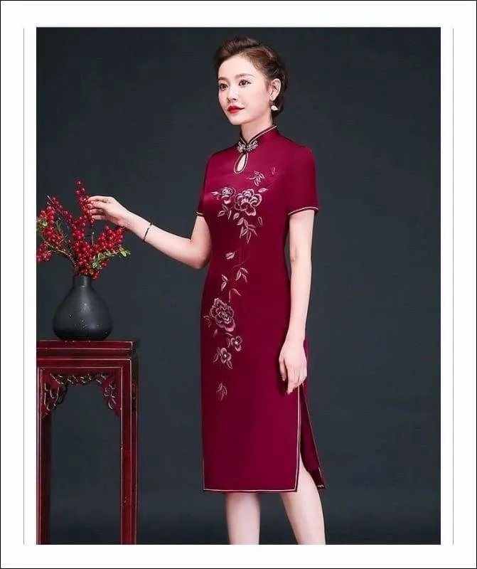 Winnal Floral Embrodiered Midi Long Cheongsam / Qipao Wedding Dress